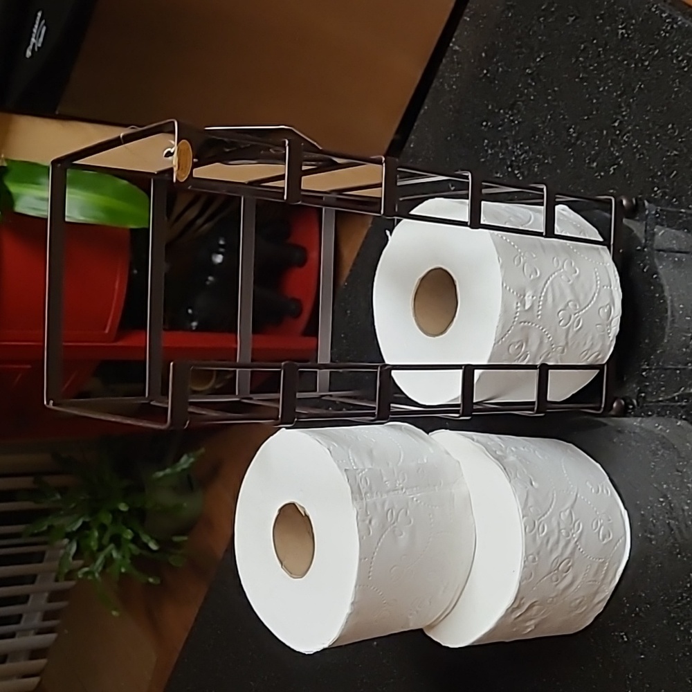 🧻 Toilet Paper Holder